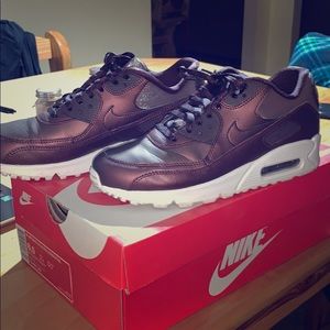 Maroon Air Max 90’s